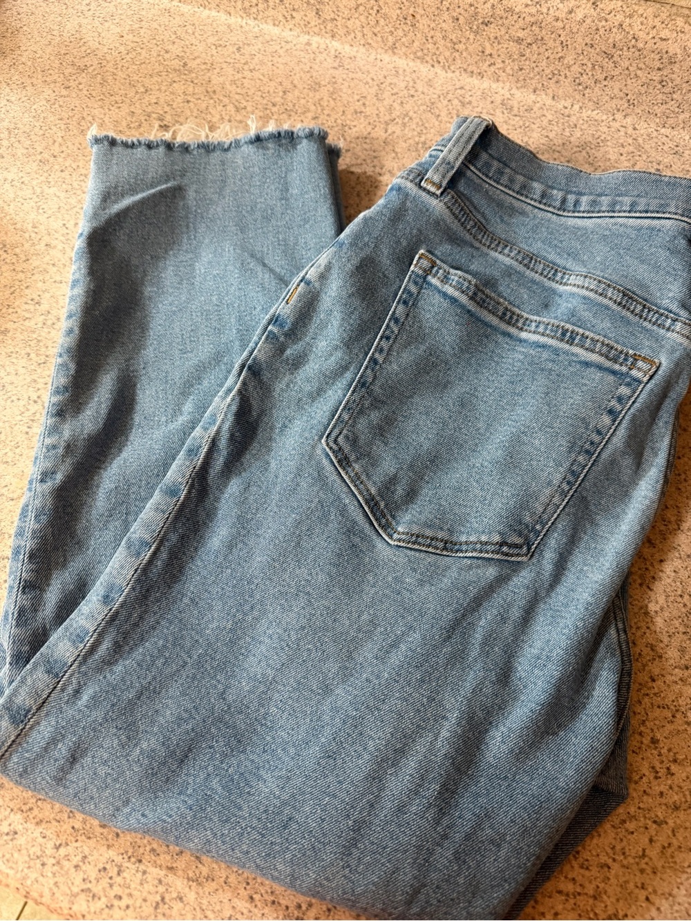 J.Crew Essential Straight Jeans – Size 29P – Light Wash – Excellent Condition
